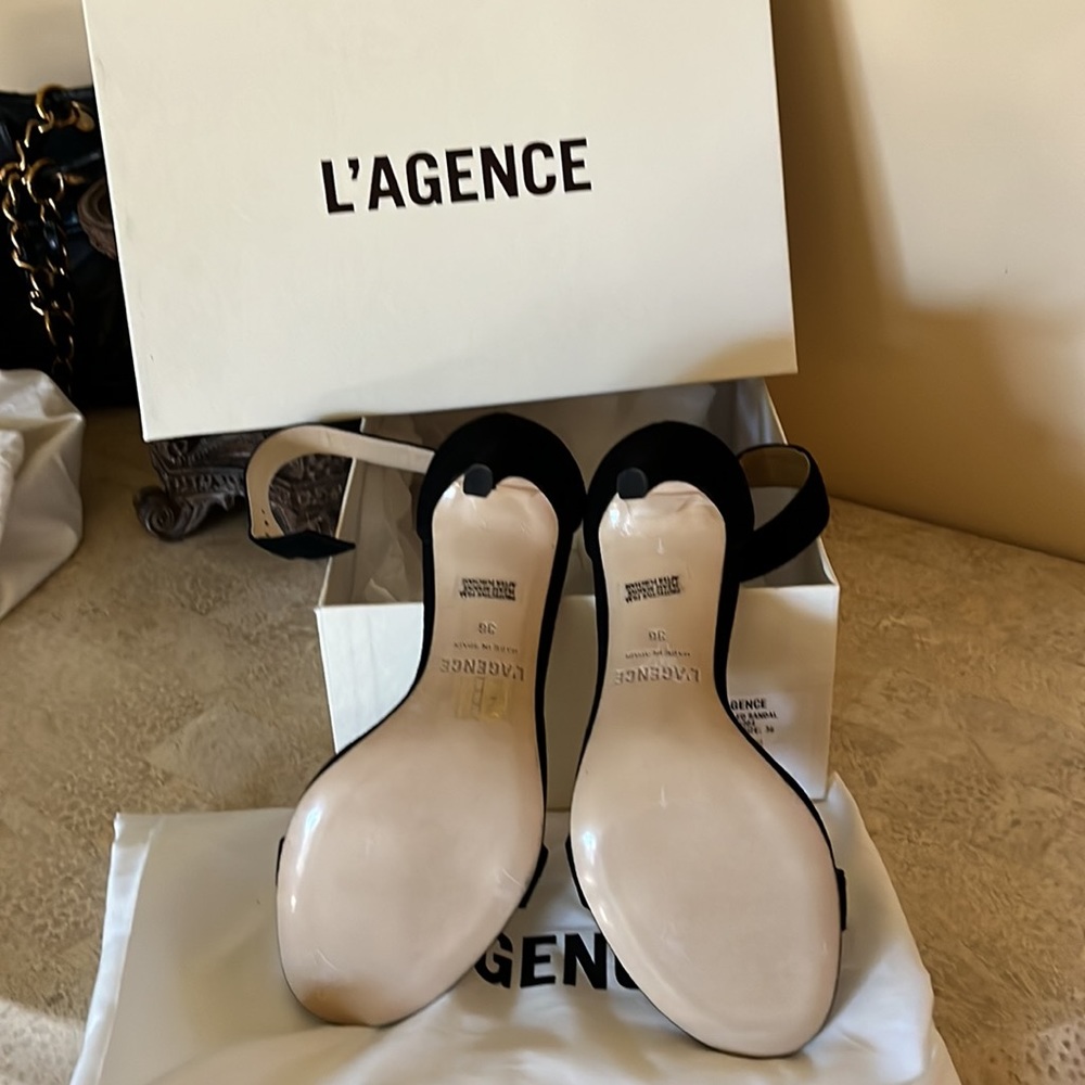 L’agence Gisele Heeled Sandal Black Suede wore once - Picture 2 of 3